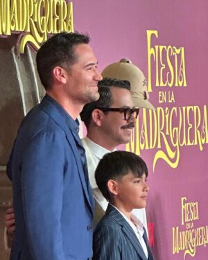 Manolo Caro Instagram - Un cuento sobre la inocencia, resiliencia, hipopotamos y sombreros.
Un viaje profundo a la infancia.
Ya esta en netflix nuestra FIESTA EN LA MADRIGUERA.
¡No se la pierdan!