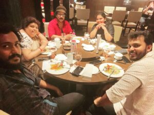 Manoranjan Ravichandran Instagram - Family dinner ❤️ @vikramravichandran_ @jujups18 @theravichandrav
