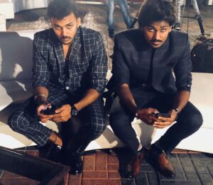 Manoranjan Ravichandran Instagram - Me: I know whom you are texting! 
Bro: and you think I don’t know whom you are texting?
While rest of the world goes insane about whom we are texting, wishing you a happy birthday 😬 Party details text maaDu 😂 @vikramravichandran_