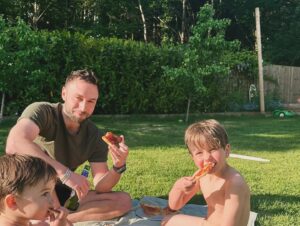 Måns Zelmerlöw Instagram - He’s SIX!! Mini-me is SIX today!

My best friend. What a gem. Perfect in every way.
Couldn’t be prouder. ❤️❤️❤️

Love you so Albs. Stop growing now please.

Happy Birthday my ❤️