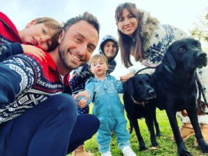 Måns Zelmerlöw Instagram - What a week! We went to a place no one had heard of (and that no one can pronounce), built an igloo, got lost in the slopes, didn’t swim in mountain rivers, towed the car to Geneva and back, stayed in the most beautiful chalet, had all the wine and the best start to 2024 possible! Loved every second (apart from the flat tire)!