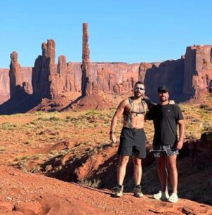 Manu Bennett Instagram - Monument Valley. Yes, I'm wearing Crocs. 😂 #hiking #crocs #monumentvalley