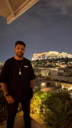 Manu Bennett Instagram - Greek dancing at @electrametropolis 

#greece #athens #electrametropolishotel #acropolis #zorbathegreek