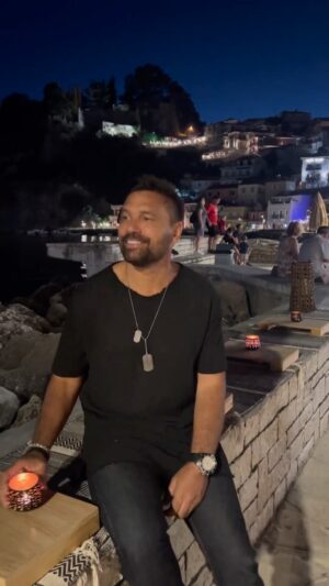 Manu Bennett Instagram - A perfect night in Parga, Greece 🇬🇷 

#greece #parga #travelling #perfectnight