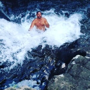 Manu Bennett Instagram - Shower Off The Grid #naturalenergy #papatuanuku
