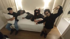 Manuel Agnelli Instagram - La festa é finita.

@beatrice_antolini 
@___littlepiecesofmarmelade___ 
@giacomo.rossetti_rost