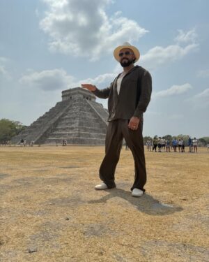 Manuel Alfonso Andrade Oropeza Instagram - CHICHEN ITZA.  One of the 7 wonders of the world!! 🌎