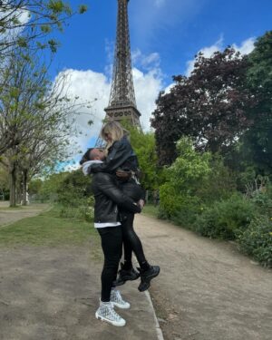 Manuel Alfonso Andrade Oropeza Instagram - ❤️🇫🇷🍾👸🏼