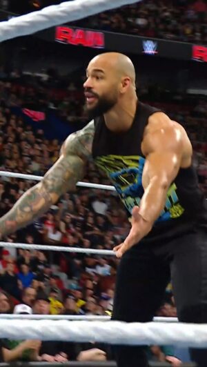 Manuel Alfonso Andrade Oropeza Instagram - Looks like @andradealmas found an ally in his fight against The Judgment Day 👀 #WWERaw