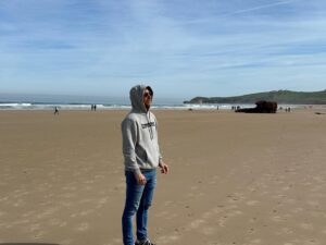Manuel Baqueiro Instagram - Maravilloso finde de teatro y Cantabria. Viva el norte. #cantabria #norte #nortkiteboarding #mysticboarding #spring