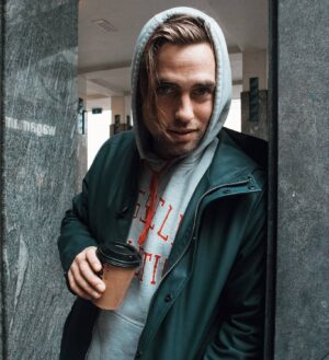 Manuel Broekman Instagram - 🤠