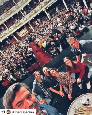 Manuel Marques Instagram - Que Noite Incrível. Obrigado Porto 
Teatro Sa Da Bandeira.
TENHO UM PAPEL PARA TI
de @r0bert0pereira e @evajesusgoncalves