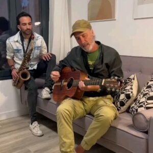 Manuel Wirzt Instagram - ¡HOY MADRID! 🥳 Qué hermoso decir esto... ¡Nos vemos en Teatro Clandestino a las 22.30!

Quedan algunas entradas en entradium.com o busca el link en mis historias 

En el saxo @esdrasboyajian, gran invitado de esta noche!

✨️✨️✨️✨️✨️