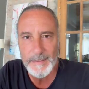 Manuel Wirzt Instagram - ¡Mañana de buenas noticias! 🫶🥳

Agregamos una nueva Trastienda! Sábado 22 de abril | 23.30hs

Los espero! Entradas ya disponibles en el link de mi perfil y en historias destacadas 😉

🙌🙌🙌

@albertolucasprod 
@latrastiendaoficial
