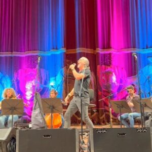 Manuel Wirzt Instagram - Prueba de sonido inolvidable en el Teatro Colón ❤️

@litovitaleoficial