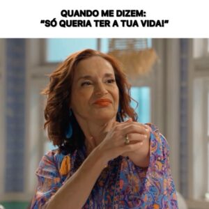 Manuela Couto Instagram - Põe as 🙌🏼 no ar se também conheces pessoas com dor de cotovelo! 😂🤭

#sangueoculto #novelas #sic #meme #engracado #divertido #dordecotovelo #inveja #atriz #manuelacouto