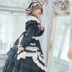 Maon Kurosaki Instagram - GOOD EVENING!
.
今日は久しぶりにロリィタ服のモデルをさせていただきました
.
星箱Worksさんのお洋服です
.
素敵でした！
.
夢がいっぱい詰まっていました
.
可愛いお洋服を着させていただき嬉しかったです
.
星箱worksさんのお洋服、ぜひご注目くださいね
#lolita
#ロリータ
#ロリィタ
#星箱Works
#モデル