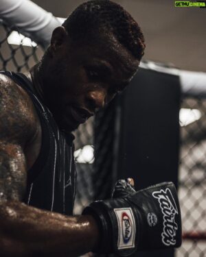 Marc Diakiese Instagram - Me vs me ☠️📈💯

@allbirch_mma_creations 📸