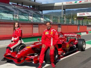 Marc Gené Instagram - Con la #F2007 de @kimimatiasraikkonen en Mugello #F1Clienti @ferrariraces