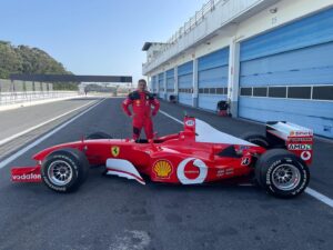 Marc Gené Instagram - El #F2002 fué uno de los F1 más exitosos de la historia, ganó 15 carreras de las 19 que disputó entre 2002 y 2003. The #FerrariF2002, World Champion won 15 out of 19 races btw 2002 and 2003. Wooow…incredibile guidare questa F1 @ferrariraces #F1Clienti