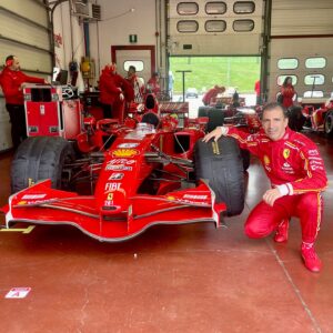 Marc Gené Instagram - Wooow… la F2007 de #f1clienti nel @mugellocircuit e 🔝🔝🏎️🏎️ Este circuito con un F1 es inmejorable. Best track for an F1 car. @ferrariraces