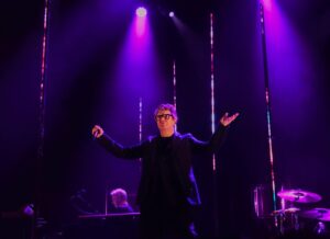 Marc Lavoine Instagram - Un homme, peut-être
Un jour, qui sait
Un homme, peut-être
Adulte jamais

Ravi de vous retrouver tous les soirs sur scène. La tournée « Adulte jamais » continue jusqu’à cet été !

Billetterie : lien dans la bio

📸 Philippe Dupret