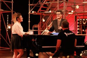 Marc Lavoine Instagram - On a beaucoup travaillé avec @carolinecostaofficial_ pour cette finale, j’ai hâte que vous voyiez le résultat demain soir sur scène 😘 ! #TheVoice 

📸 @marwan_photographer