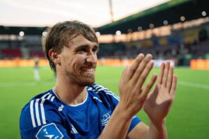 Marc Muniesa Instagram - To the next round🏆💙⚽️