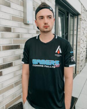 Marcel Althaus Instagram - Die meisten von euch haben bestimmt schon vom bisher größten Schritt meiner „Karriere“ gehört. Mein eigenes Esports-Team @animosity_ger ist jetzt eine Woche alt. Ich bin so froh, geile Geschäftspartner zu haben und bereit auf dieses Projekt, was meine YouTube-Karriere safe überdauern wird. Mit @puffi_3400 und @kevintewe habe ich zwei Personen an meiner Seite, die das ganze zu dem ernsten Business gemacht haben, welches ich mir immer gewünscht habe. Das ging auch alles schneller als gedacht - schließlich dauerte es nur drei Tage, um das beste deutsche COD-Team zur Weltmeisterschaft zu senden. Die Jungs spielen heute einfach gegen @fazeclan, wie krass ist das bitte? Folgt bitte unserer Seite @animosity_ger, dann verpasst ihr nichts mehr. Es wird heute auch noch einen Stream dazu geben, Infos findet ihr dann dort. Es wäre mir eine Ehre, wenn ihr mich auf diesem Schritt begleiten würdet. Achja: Es sind schon so kranke Announcements geplant, aiaiai. Das Ding wird groß 🔥