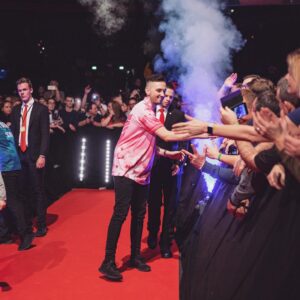 Marcel Althaus Instagram - Hier seht ihr ein paar Eindrücke von meinem Spiel am Samstag! War echt eine geile Stimmung und es ist immer wieder schön, mit den Fans zu interagieren. Das Spiel gegen @fsherrock ist jetzt auf meinem Dartskanal online! Zu wild 🔥🔥 sind auch die Fotos von @soenkeehlers ! Danke dafür! Unbezahlte Werbung weil Markierung