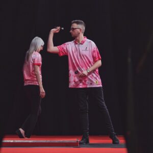 Marcel Althaus Instagram - Hier seht ihr ein paar Eindrücke von meinem Spiel am Samstag! War echt eine geile Stimmung und es ist immer wieder schön, mit den Fans zu interagieren. Das Spiel gegen @fsherrock ist jetzt auf meinem Dartskanal online! Zu wild 🔥🔥 sind auch die Fotos von @soenkeehlers ! Danke dafür! Unbezahlte Werbung weil Markierung