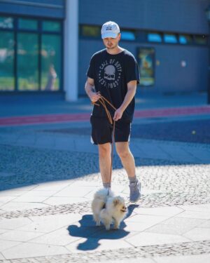 Marcel Althaus Instagram - Nach fast einem Jahr Planung ist heute endlich die erste Folge meines eigenen Podcasts (ab jetzt 1x pro Woche) auf Spotify & iTunes online gekommen. Wenn ihr Lust habt, hört mal rein und schreibt mir eure Meinung per DM! Der Name ist „Lucky Loser“. Link ist auch in der Bio🔥 unbezahlte Werbung