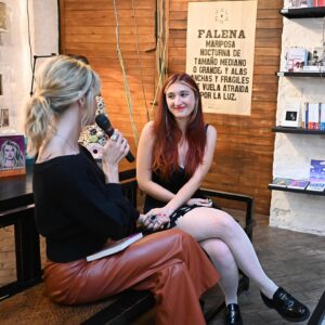 Marcela Citterio Instagram - Qué noche TAN especial vivimos en @falenalibros !! @theorlandobooks y el lanzamiento de "Tanto Amor" de @chiarafranciac .Agradecidos con @jprandi por ser la anfitriona perfecta!

A todos los que nos acompañaron, gracias por ser parte de este viaje emocionante.

Sigamos celebrando la magia de las palabras y las conexiones que trascienden. 

¡Hacia más noches memorables como esta!