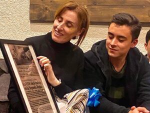 Marcela Cubillos Instagram - A la Guzmán con Marcela Cubillos 🍊

Agradecemos a @marcelacubillossigall por recibirnos en su casa, por compartir su experiencia en el servicio público y por siempre estar con las Nuevas Generaciones.

Formacion y acción son la clave para servir de buena manera a Chile🇨🇱