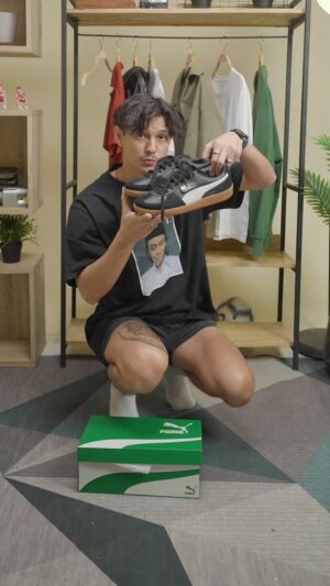 Marcell Darwin Instagram - MARKIGO [Mari Kita Gooooo]
.
- t shirt : @reto.idn 
- shoes : @pumaindonesia