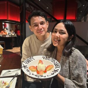 Marcell Darwin Instagram - Happy anniversary istri 🫶🏽❤️🫶🏽
.
Wow 4 tahun engga berasa banget, semoga di tahun berikutnya lebih dan lebih baik lagi.
.
Love you ISTRIKU 😘😘😘
