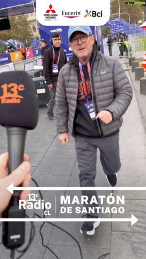 Marcelo Comparini Instagram - COMPARINI MOMENTS😂 Llegó Marcelo y los corredores se motivaron aún más en esta increíble @maratonsantiago .

Llegaron de todos ladoooos🧡

Presenta @mitsubishicl @eucerincl @bancobci