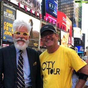 Marcelo Comparini Instagram - Agradecidos de haber sido recibidos y aceptados en Canal 13C y Canal 13 durante 13 años. Hoy se emite el último capítulo de City Tour. Aquí solo algunas postales de nuestras aventuras.