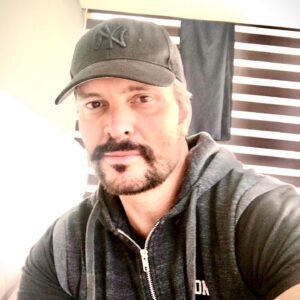 Marcelo Córdoba Instagram - #miercoles de #adarle #actorslife #actitudpositiva #gym ✌🏻🙏🏻🙌🏻