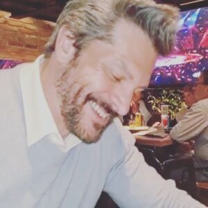 Marcelo Córdoba Instagram - Gracias a todos los que se tomaron un momento para felicitarme por mi cumple ayer.. y hoy!😆 me hicieron el día! Como ven fui muy festejado ayer @anakaren_soy 🙏🏻❤️ #happybirthday #actor #sunday #enjoylife #marcelocordoba