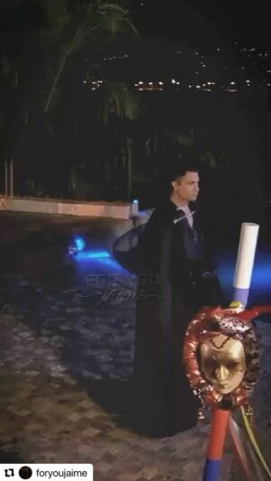 Marcelo Córdoba Instagram - #batman o #zorro ?? 😆el inefable 
@jaimecamil @marchelocordoba favoritos! 😁❤️ Gracias @foryoujaime x postear!!
.
#porellasoyeva #porelasoueva #marchelocordoba #jaimecamil #disfraces