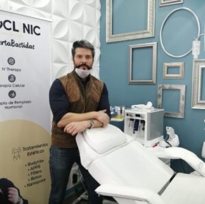 Marcelo Córdoba Instagram - Gracias @draesmeraldabastidas x la explicación y el tratamiento de #celulasmadre en #neoclinic Si estás llegando a los 50 como tú servidor, no lo pienses, hazlo! Un cambio total! Anímense gente! #antiaging #wellness #expertabastidas