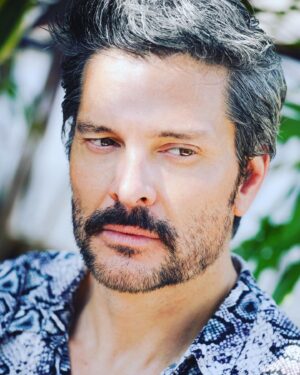 Marcelo Córdoba Instagram - La cara que pongo cuando me preguntan si salgo de #vacaciones en #semanasanta y no tengo plan 🤦🏼‍♂️🤨 #actor #marcelocordoba #headshots photo by @_priscillabarrantes_