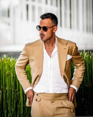 Marcelo Marocchino Instagram - Champagne o Camel … Un Color que Nunca Pasara De Moda… Les Gusta? Tienen una Prenda de ese Color en su Closet?
.
.
.
#menfashion #menstyle #menwithclass