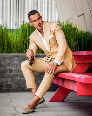 Marcelo Marocchino Instagram - Champagne o Camel … Un Color que Nunca Pasara De Moda… Les Gusta? Tienen una Prenda de ese Color en su Closet?
.
.
.
#menfashion #menstyle #menwithclass