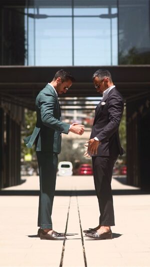 Marcelo Marocchino Instagram - Blue or Green? 🤔