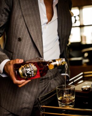 Marcelo Marocchino Instagram - … Quien Como Yo Prefieres Un Whisky Chivas XV Para Celebrar… ? 
@chivaschile 
.
.
.
#publicidad #ElExitoEstaEnMezcla #menstyle