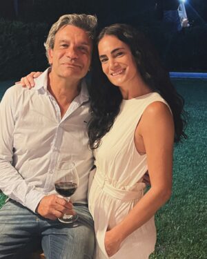 Marcelo de Bellis Instagram - Todos los años los que se van y los que llegan son maravillosos con vos. Bienvenido 2024 🤍🤍 FELICIDADES PARA TODOS 🍾🌎