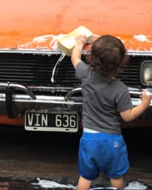 Marcelo de Bellis Instagram - Aquí el “Milqui” 1500 1972 de mi papá. Horacito querido creo que ni tenes redes.. gracias es muy poco.. en unos meses mi hijo va a pasear en el auto de su abuelo que se fue en el 2002. Lo comparto para los que me preguntan.. “Che.. y el Doye????” GOL