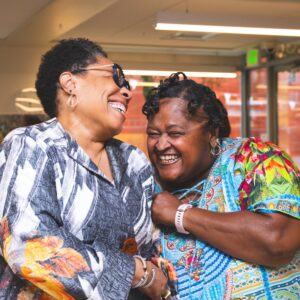 Marcia Fudge Instagram - I had the pleasure of meeting Queen, a HUD-assisted resident who benefits from the Affordable Connectivity Program while I was in Seattle last week.

We in the Biden-Harris Administration are working hard to ensure all recipients of HUD assistance can access free or low-cost high-speed internet just like Queen.

Go to getinternet.gov to apply today.
